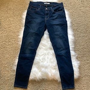Levi’s 710 Super Skinny Jeans
